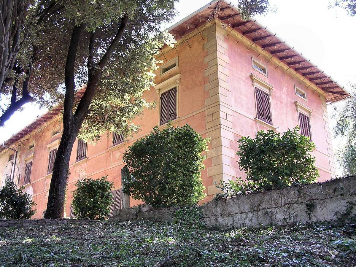 Rumah di Livorno, Toskana 10095191