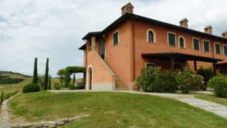Condomínio no Palaia, Tuscany 10095192