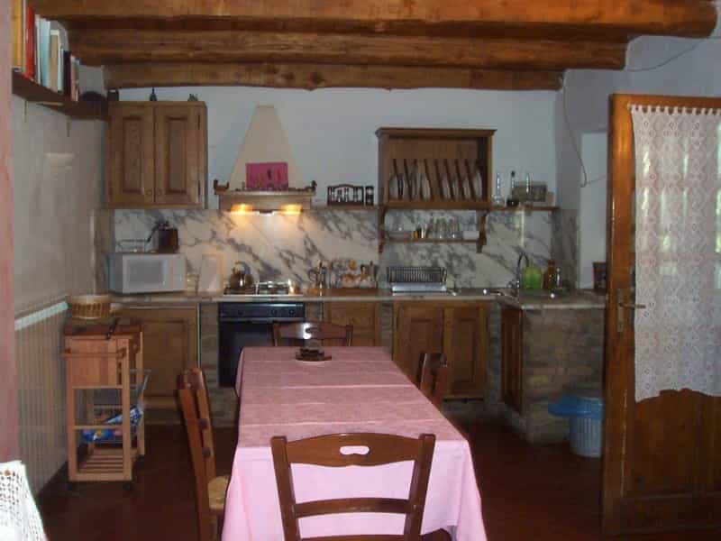 Hus i Fabbriche Di Vallico, Tuscany 10095193