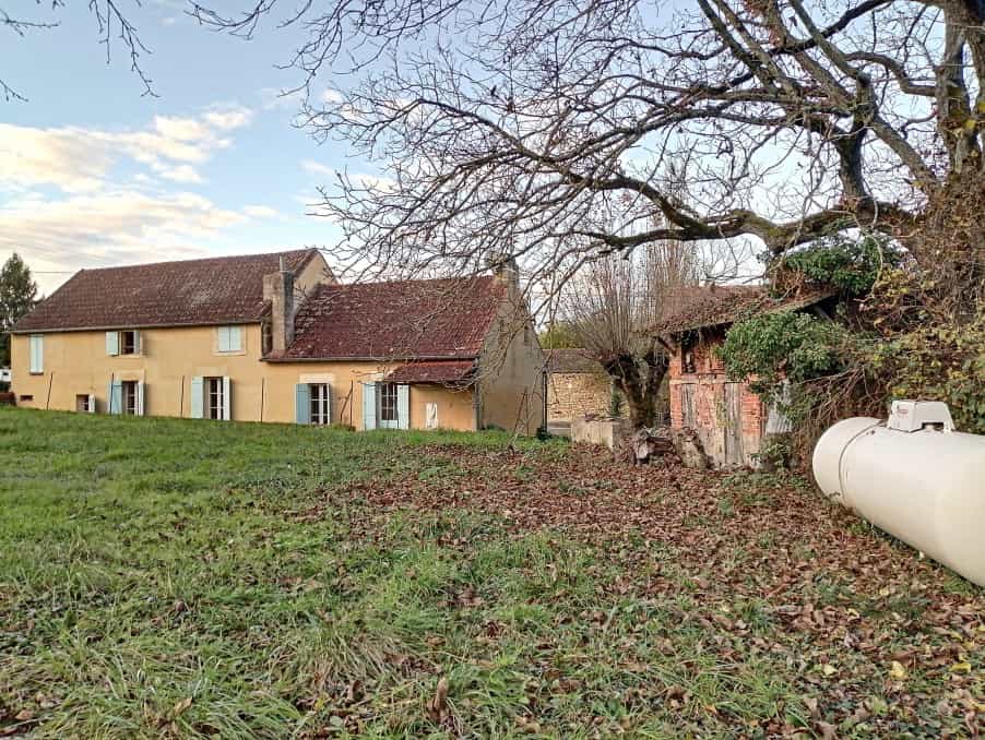 House in Siorac-en-Perigord, Nouvelle-Aquitaine 10095238
