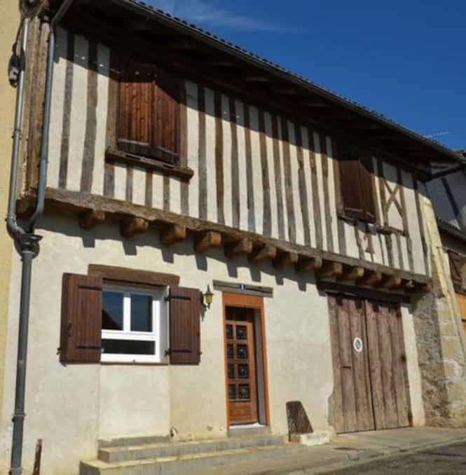 Talo sisään La Sauvetat-du-Dropt, Nouvelle-Aquitaine 10095264