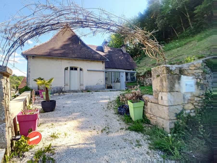 بيت في Carsac Aillac, Nouvelle-Aquitaine 10095467