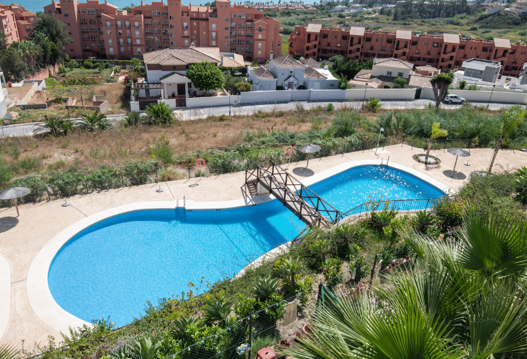 Condominium in Duquesa, Málaga 10095848