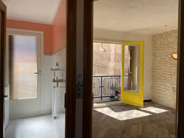 House in Magalas, Languedoc-Roussillon 10096405