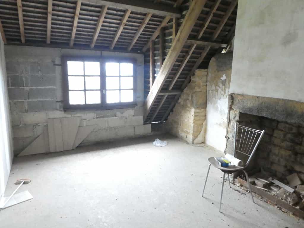 Hus i Le Neufbourg, Basse-Normandie 10096437