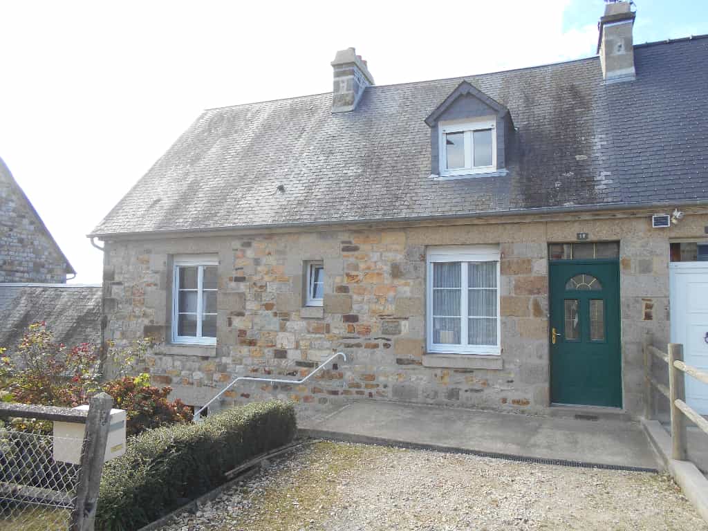 rumah dalam Mortain, Basse-Normandie 10096447