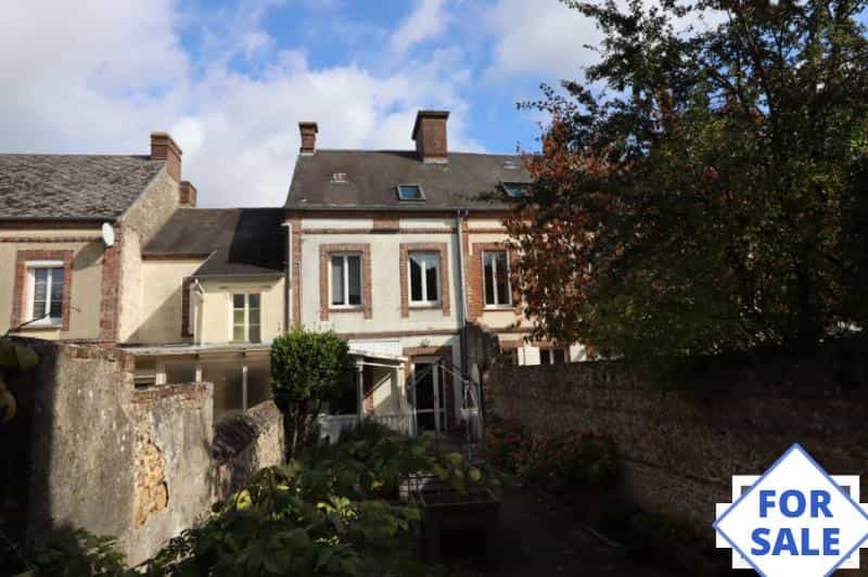 بيت في Moulins-la-Marche, Basse-Normandie 10096627