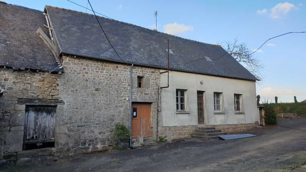 Rumah di Saint-Cyr-du-Bailleul, Basse-Normandie 10096787