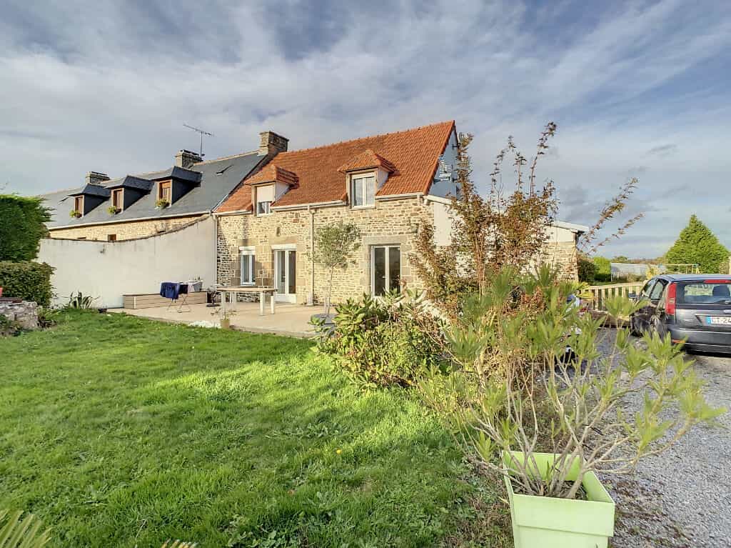 House in Bacilly, Basse-Normandie 10096797