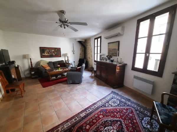 Dom w Pouzolles, Languedoc-Roussillon 10096834