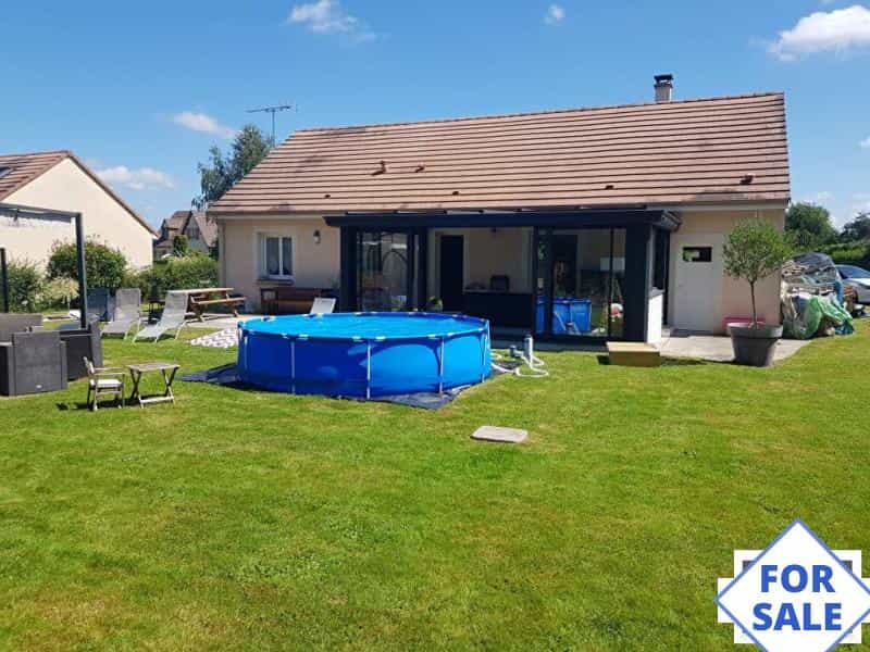 Hus i Neuilly-le-Bisson, Normandie 10096907