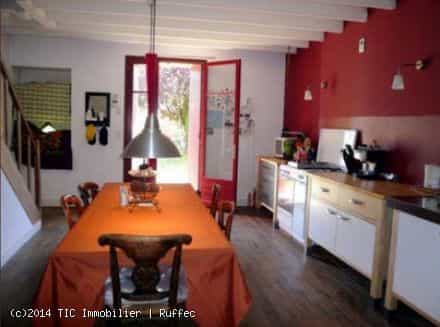 Rumah di La Faye, Nouvelle-Aquitaine 10096963
