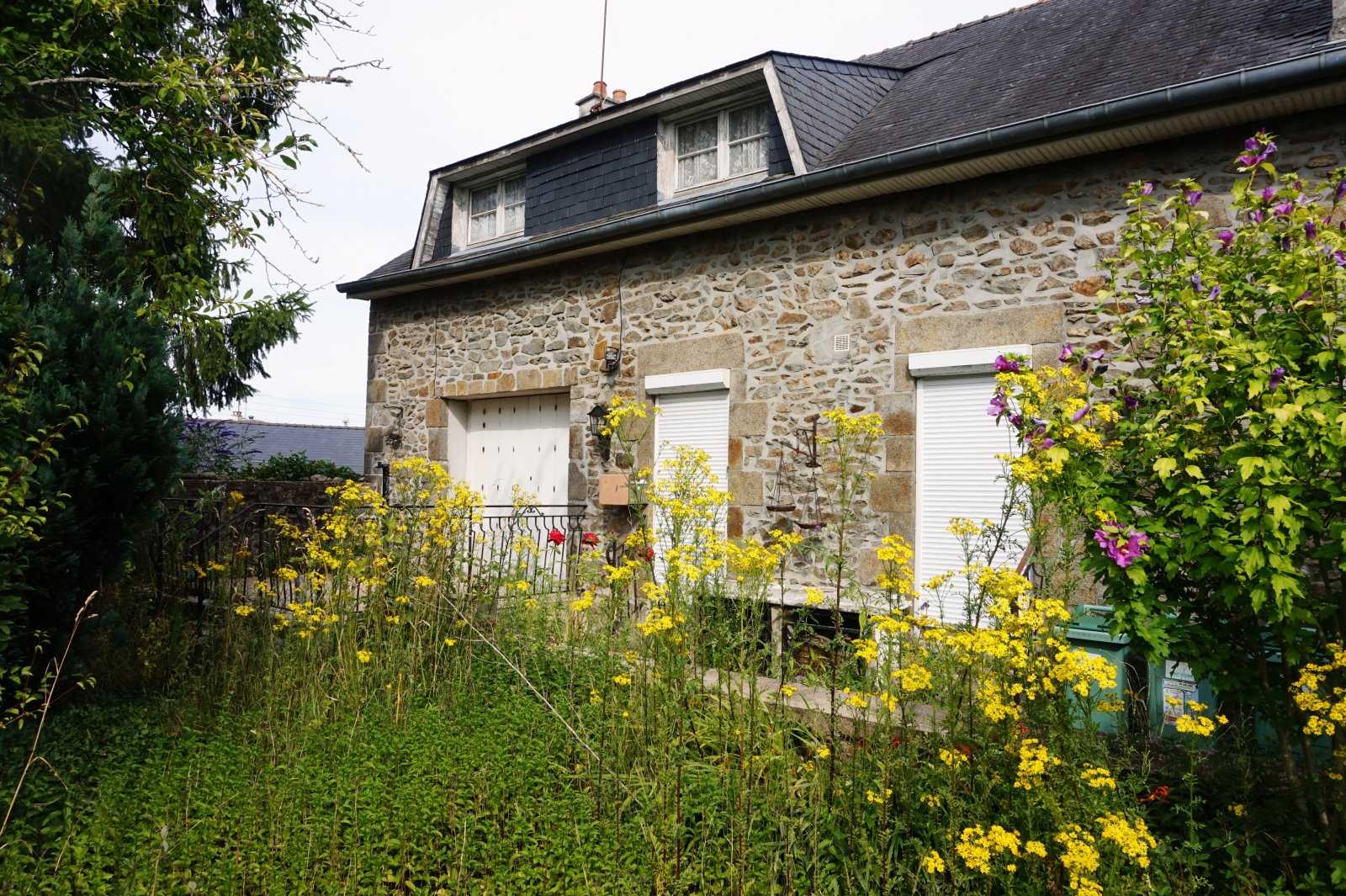 casa en Ambrières-les-Vallées, Países del Loira 10097038