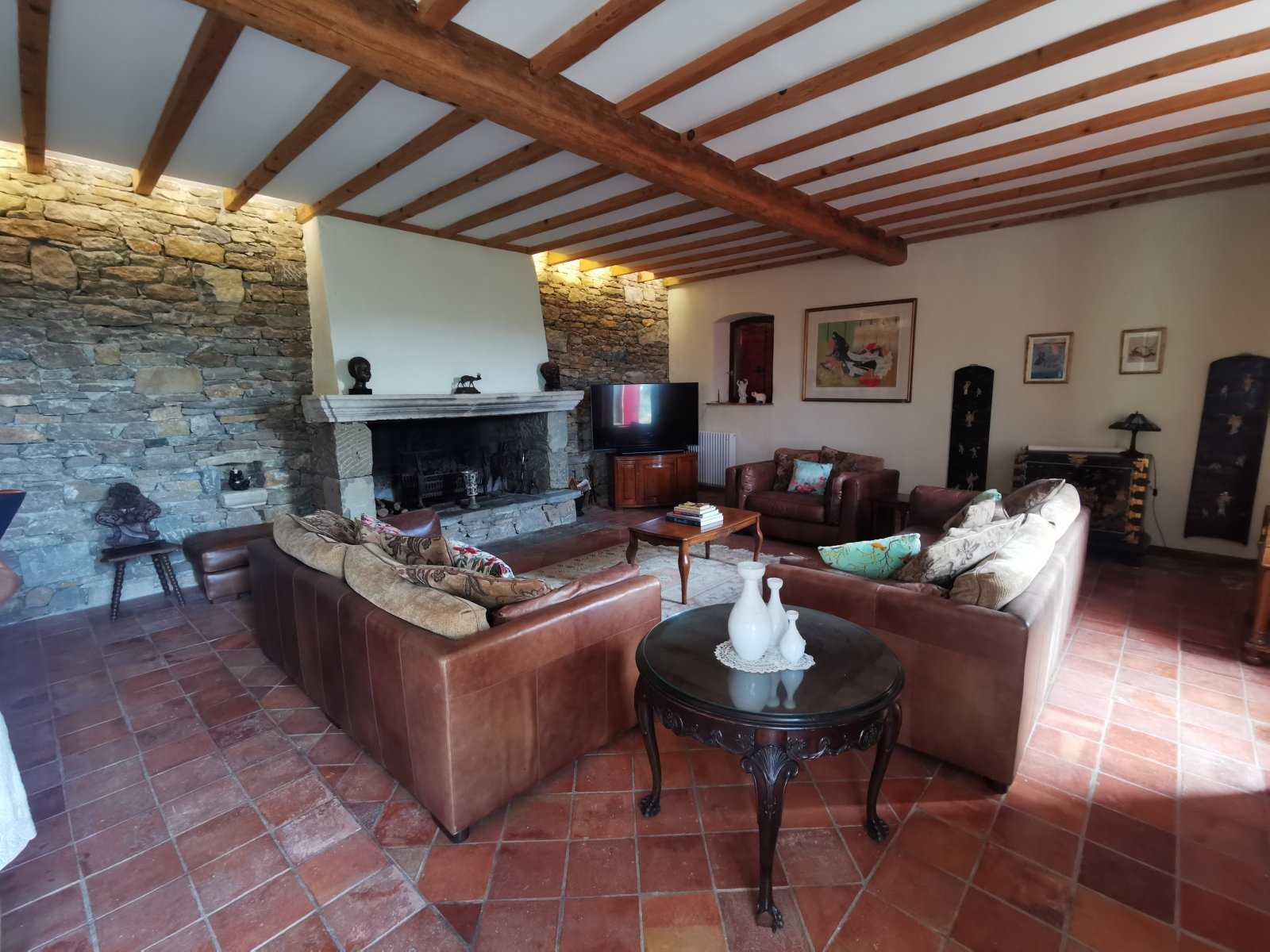 Hus i Limoux, Languedoc-Roussillon 10097260