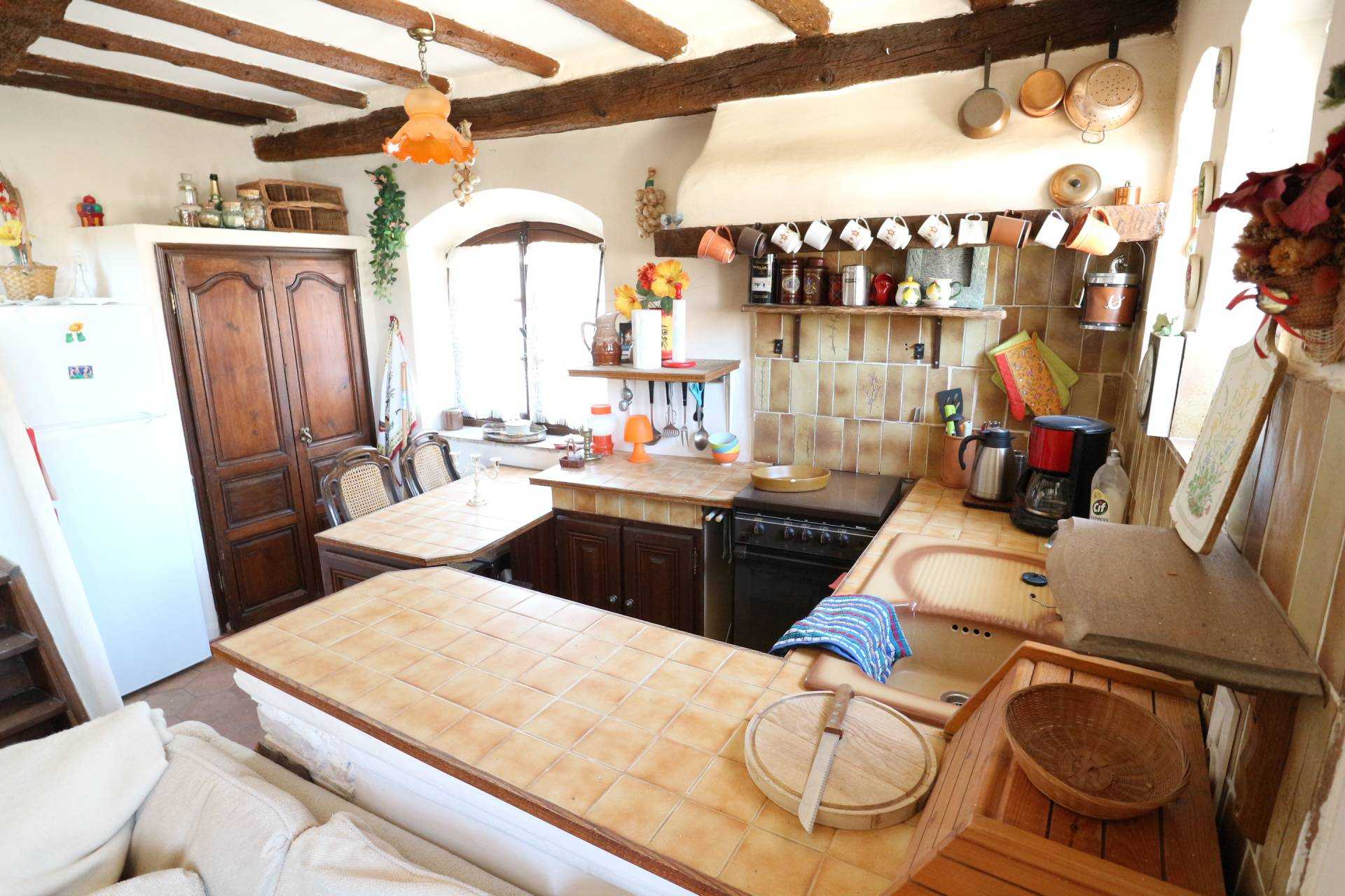 Rumah di Roquebrune-sur-Argens, Provence-Alpes-Cote d'Azur 10097261