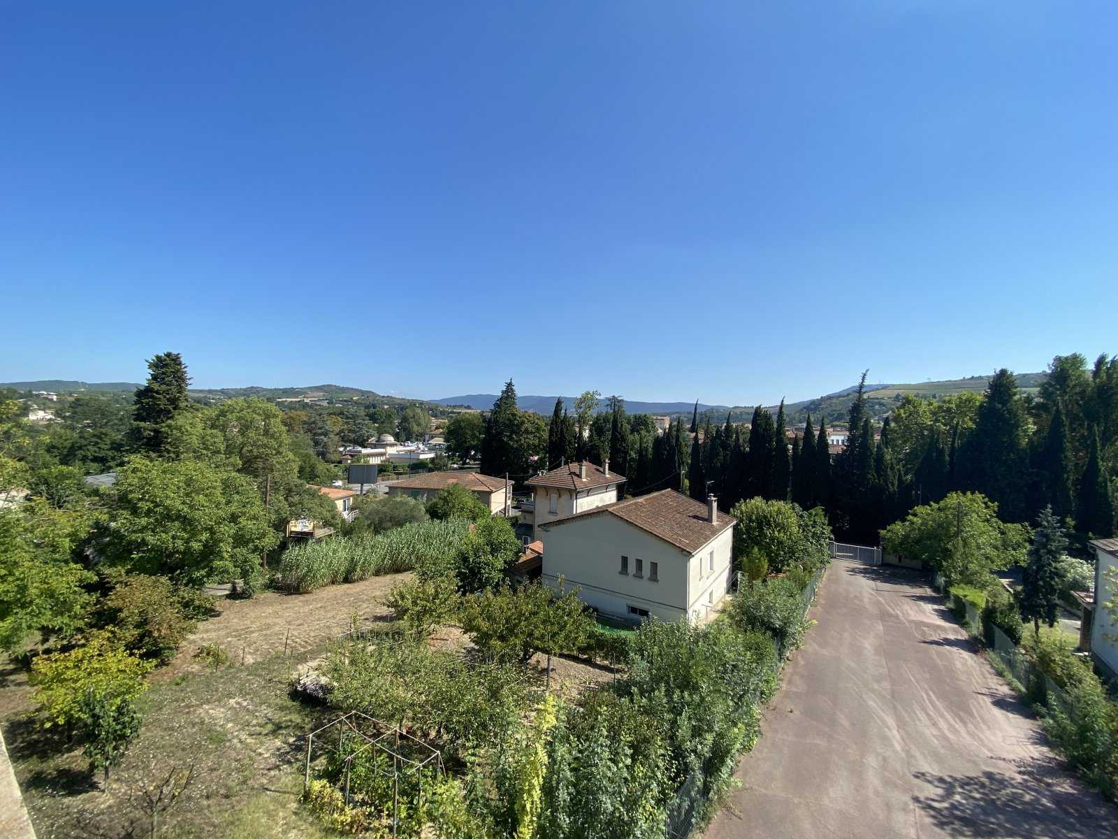 公寓 在 Limoux, Languedoc-Roussillon 10097325
