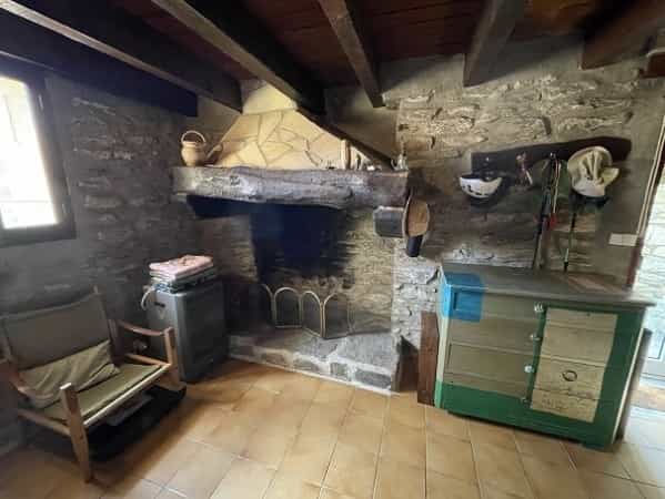 casa en Saint-Pons-de-Thomieres, Languedoc-Roussillon 10097368