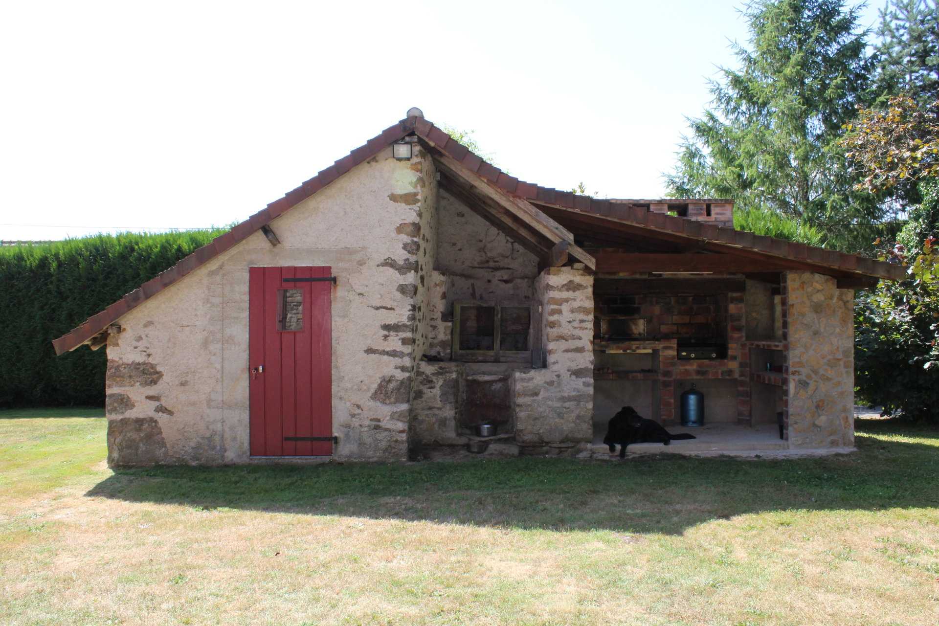 Talo sisään Jumilhac-le-Grand, Nouvelle-Aquitaine 10097557