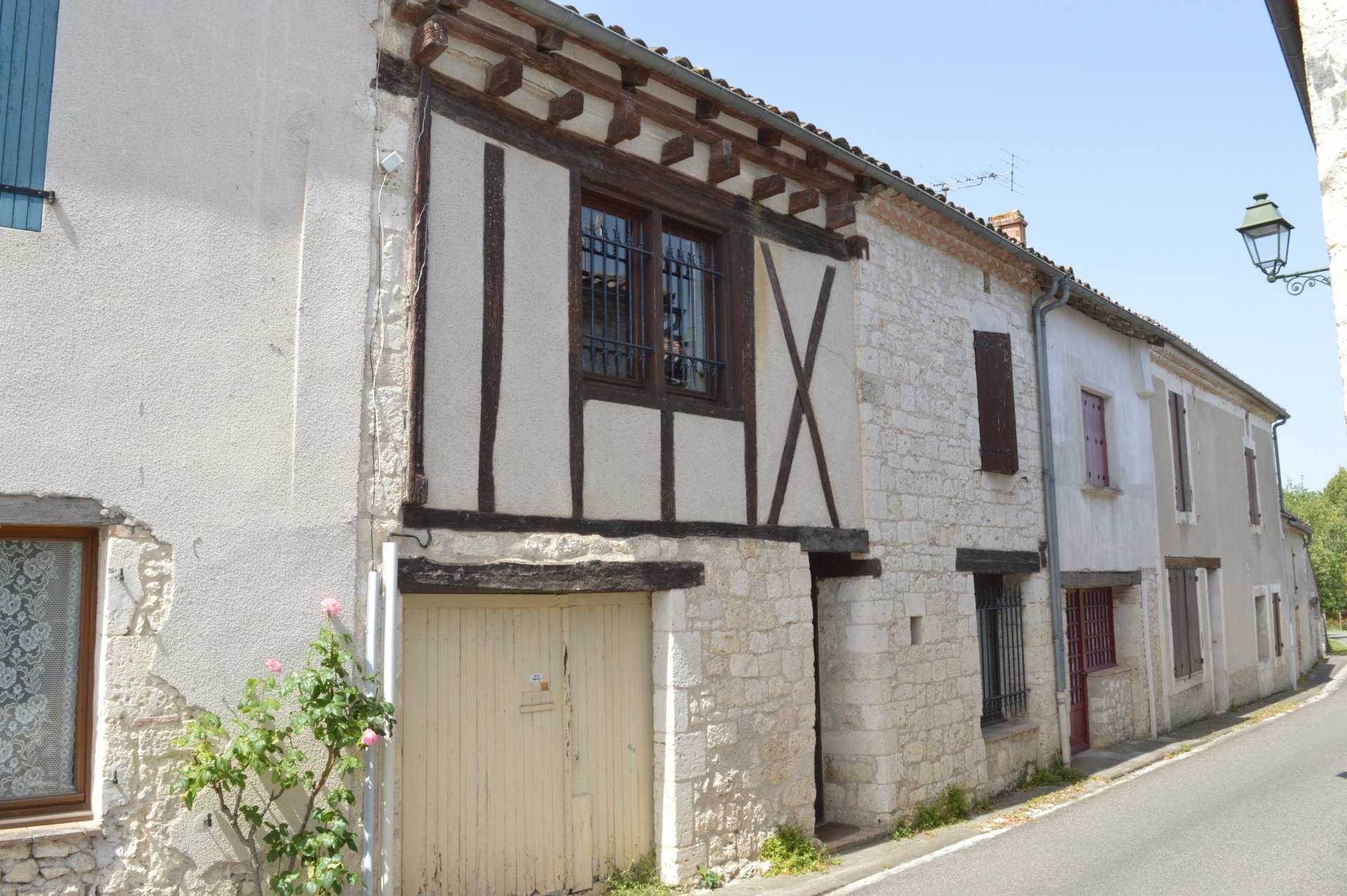 House in Engayrac, Nouvelle-Aquitaine 10097576
