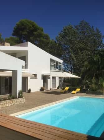 σπίτι σε Magalas, Languedoc-Roussillon 10097740
