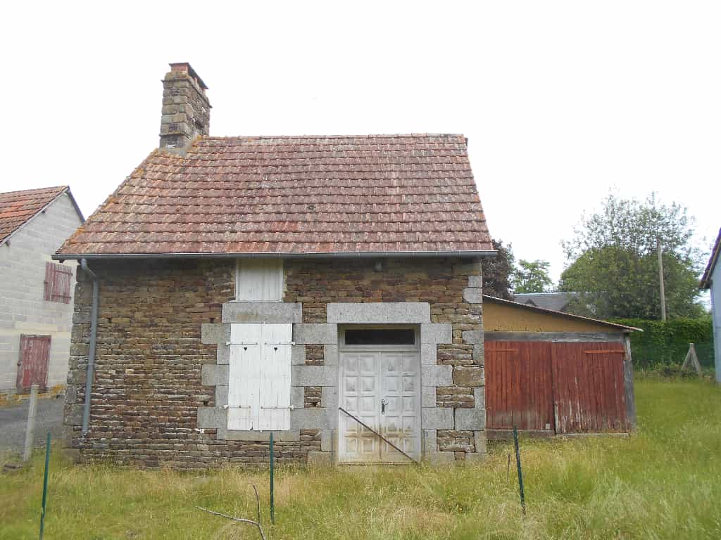 casa no Isigny-le-Buat, Normandia 10097778