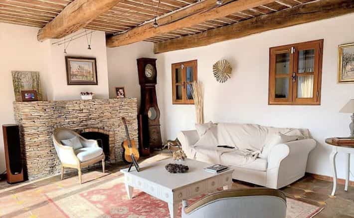 मकान में La Motte, Provence-Alpes-Cote d'Azur 10097780