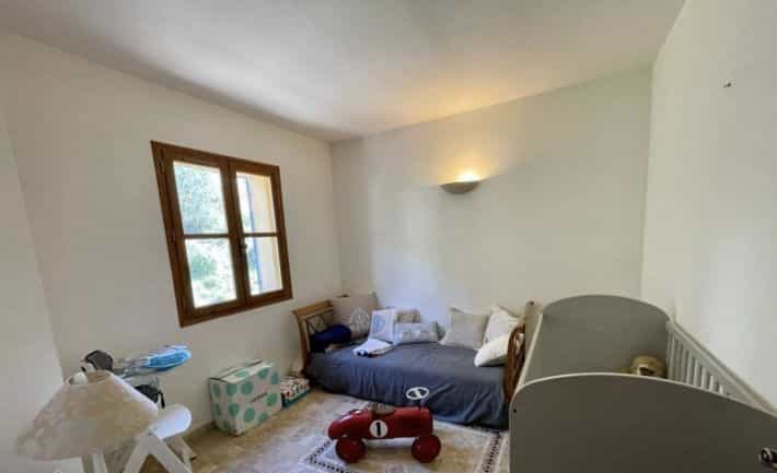 rumah dalam La Motte, Provence-Alpes-Cote d'Azur 10097780