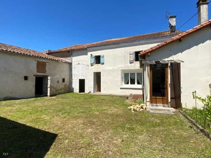House in Bioussac, Nouvelle-Aquitaine 10097823