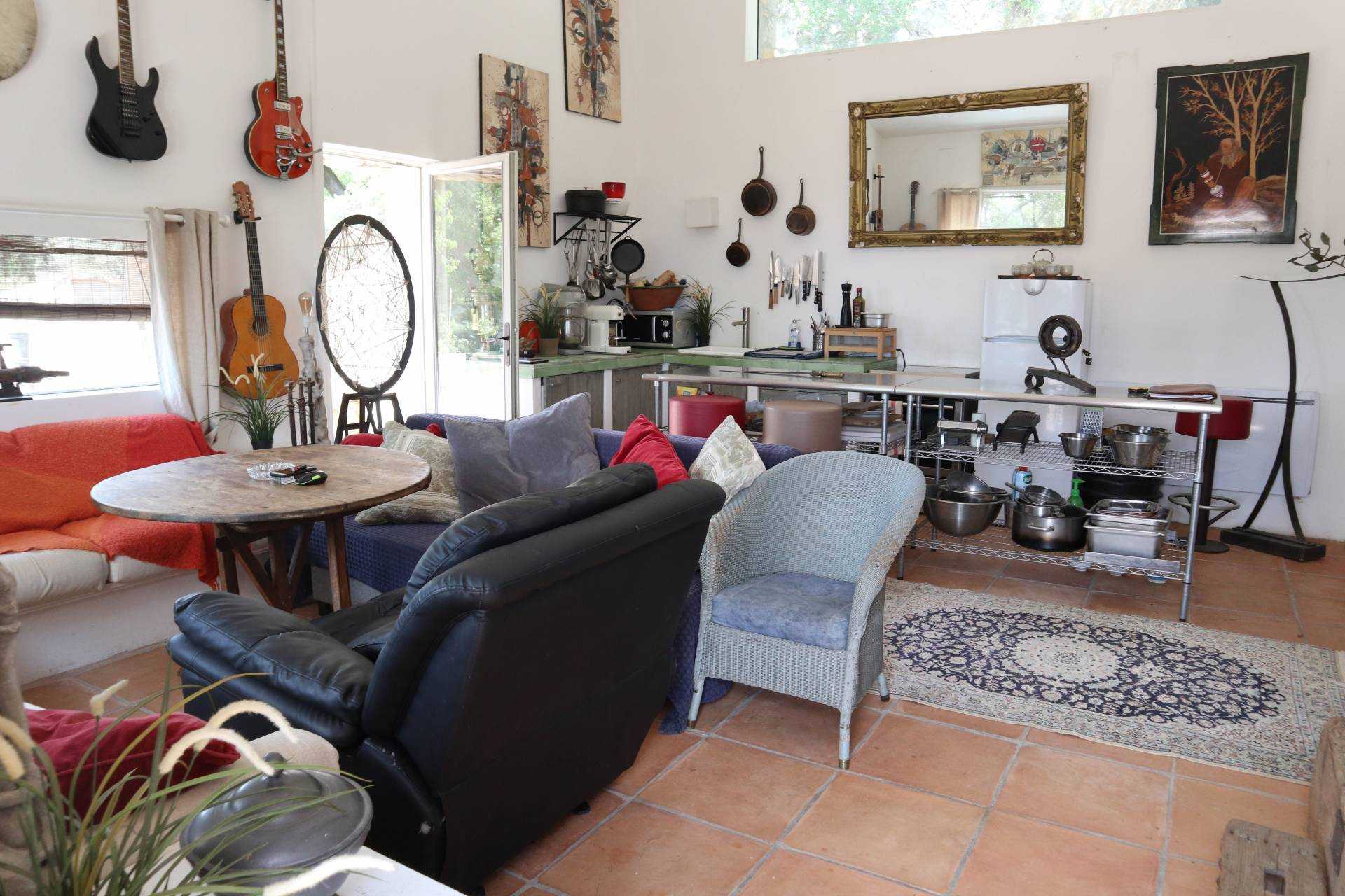 Rumah di Calla, Provence-Alpes-Cote d'Azur 10098044