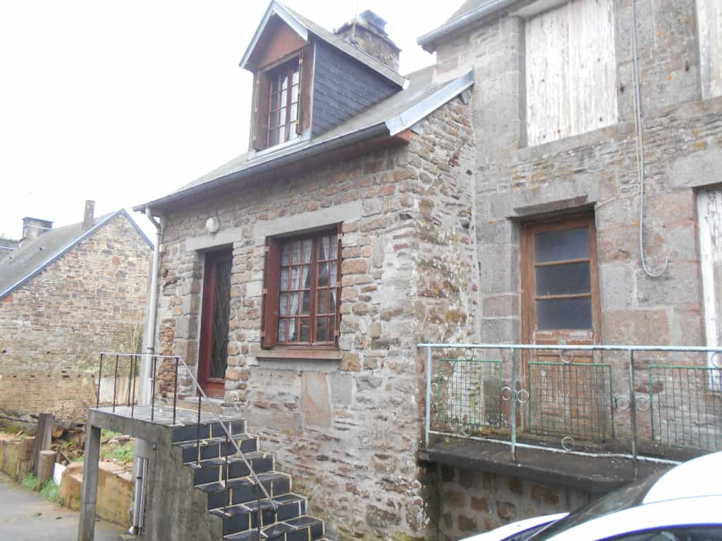 房子 在 Saint-Clement-Rancoudray, Basse-Normandie 10098049