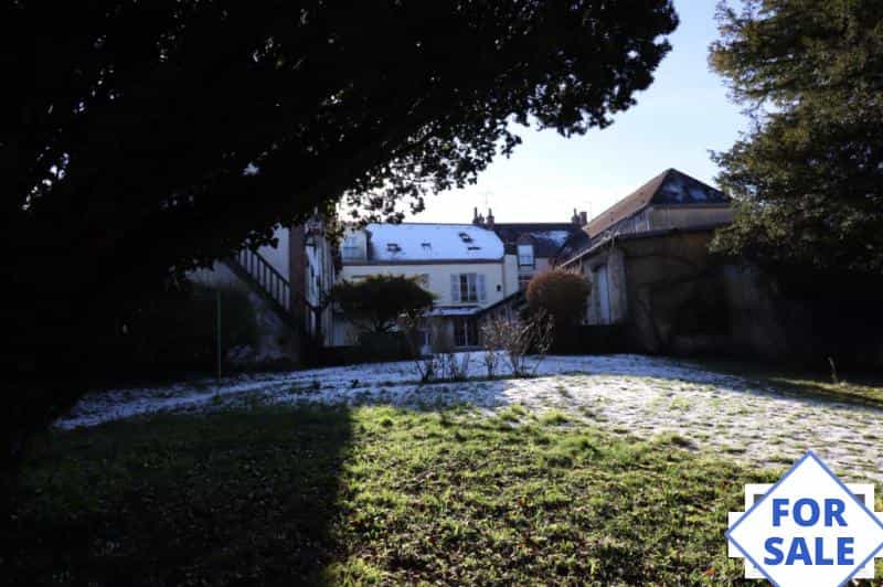 House in Belleme, Basse-Normandie 10098085