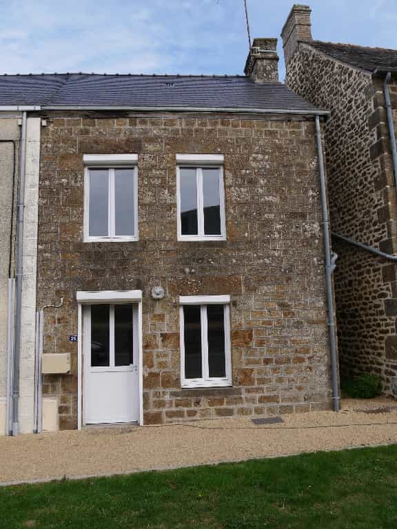 casa no Ambières-les-Vallées, País do Loire 10098146