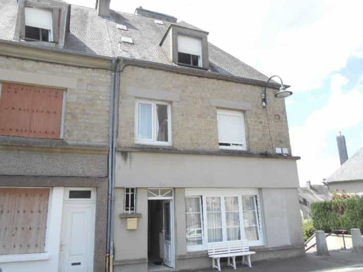房子 在 Mortain, Basse-Normandie 10098175