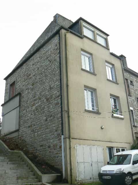 Будинок в Mortain, Basse-Normandie 10098175