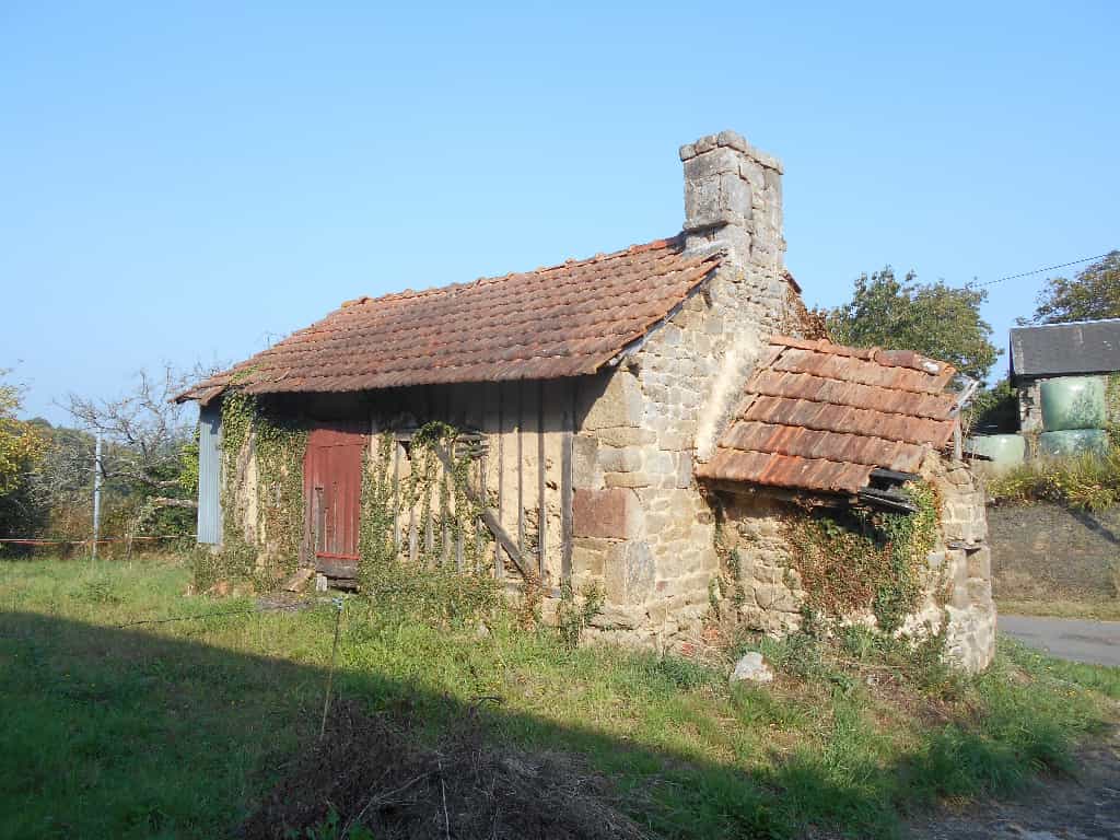 жилой дом в Сент-Мари-дю-Буа, Нормандия 10098181