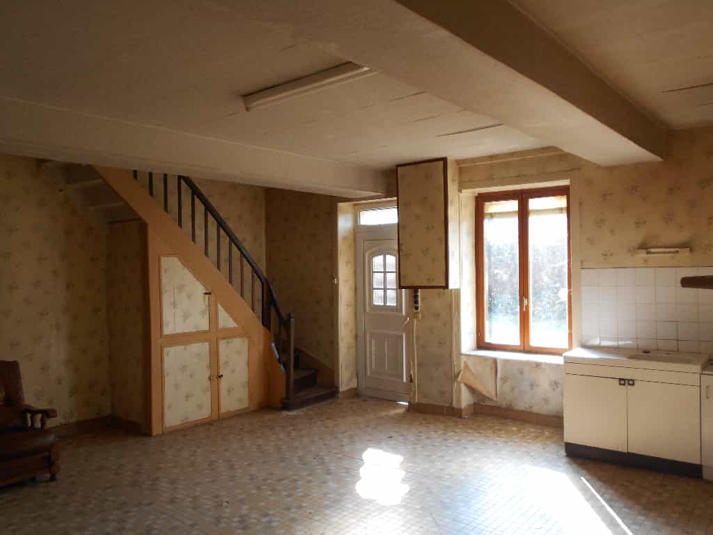 House in Le Teilleul, Basse-Normandie 10098181