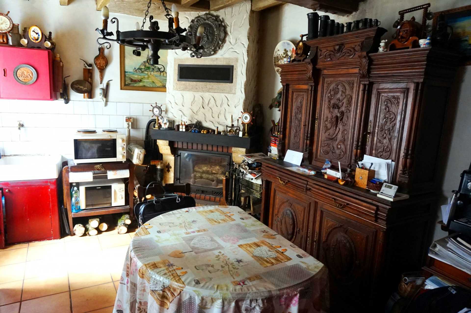 House in Ambrieres-les-Vallees, Pays de la Loire 10098182