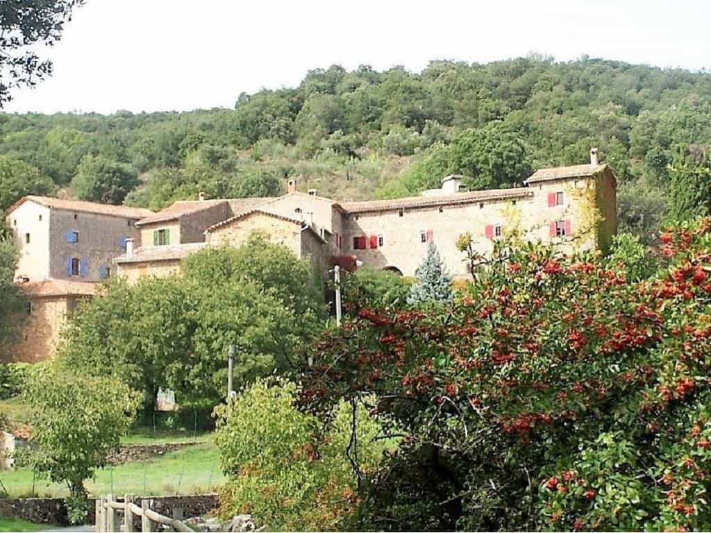 سكني في Generargues, Languedoc-Roussillon 10098261
