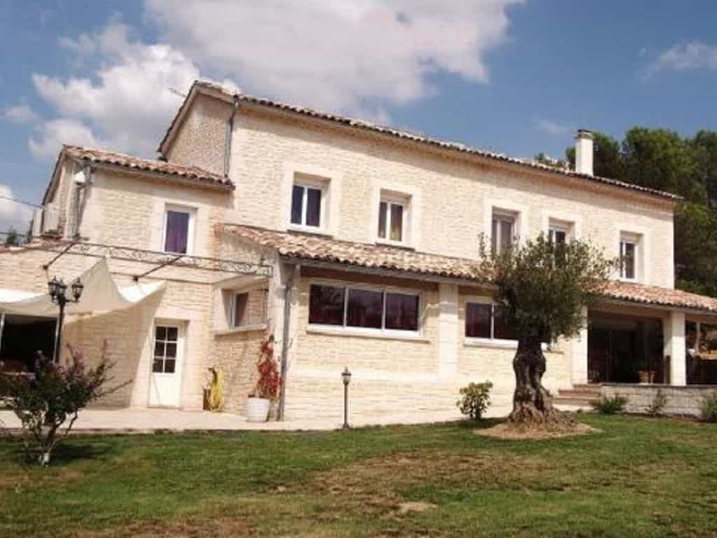 Huis in Ales, Languedoc-Roussillon 10098277