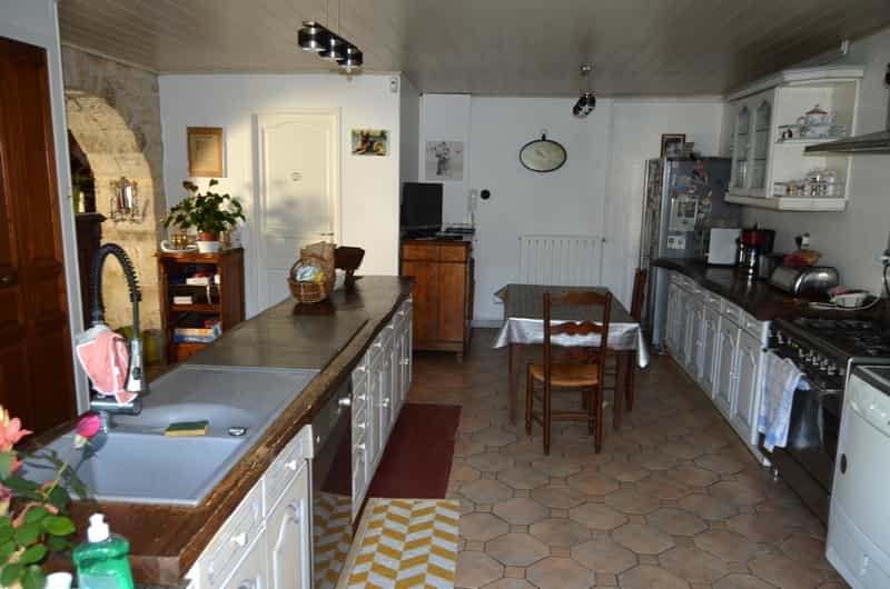 σπίτι σε Villejesus, Nouvelle-Aquitaine 10098335