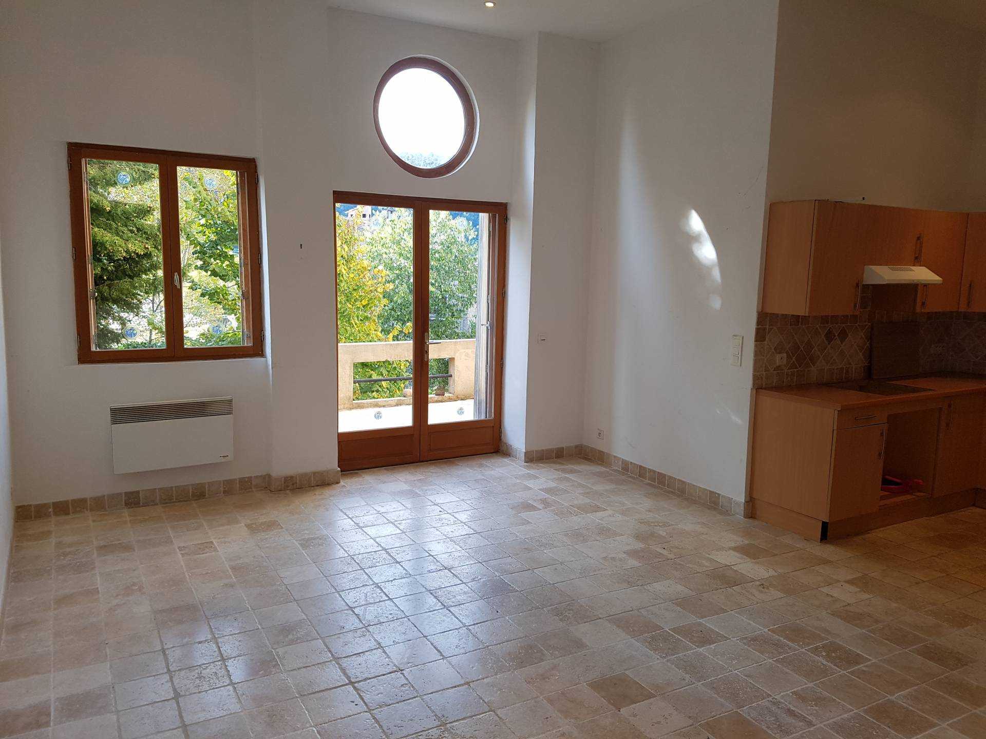 公寓 在 Bargemon, Provence-Alpes-Cote d'Azur 10098341