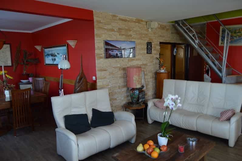 Andere in RUFFEC, Poitou-Charentes 10098349