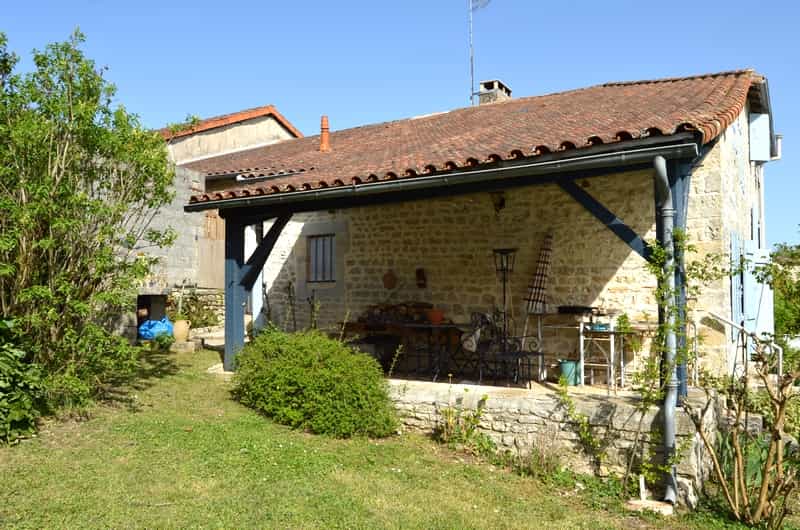 Huis in Taize-Aizie, Poitou-Charentes 10098386