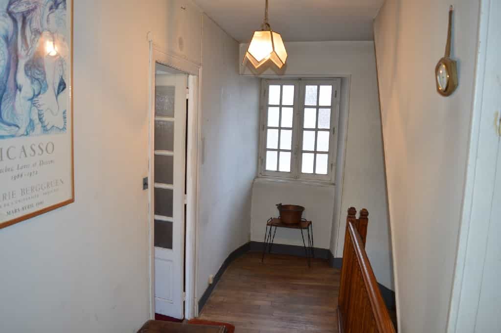 House in Treignac, Limousin 10098405