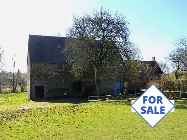 σπίτι σε Tinchebray, Basse-Normandie 10098525