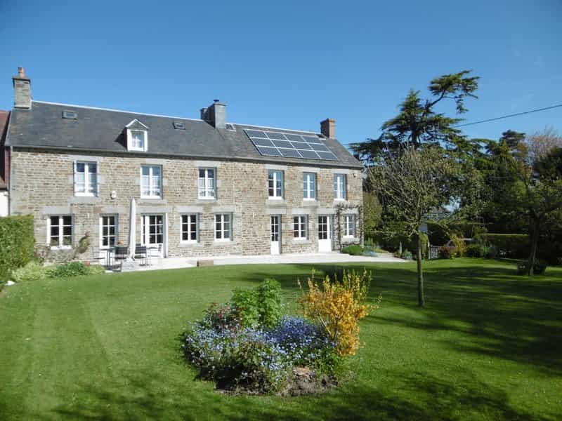 房子 在 Vassy, Basse-Normandie 10098585