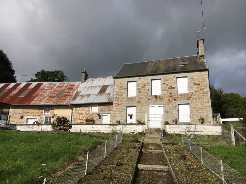 Hus i Saint-Vigor-des-Monts, Normandie 10098638