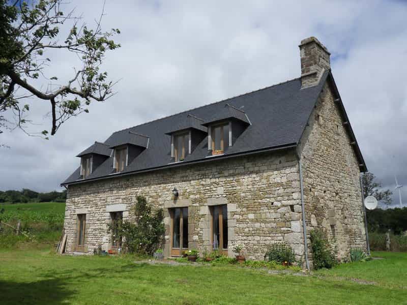 Hus i Montbray, Normandie 10098682