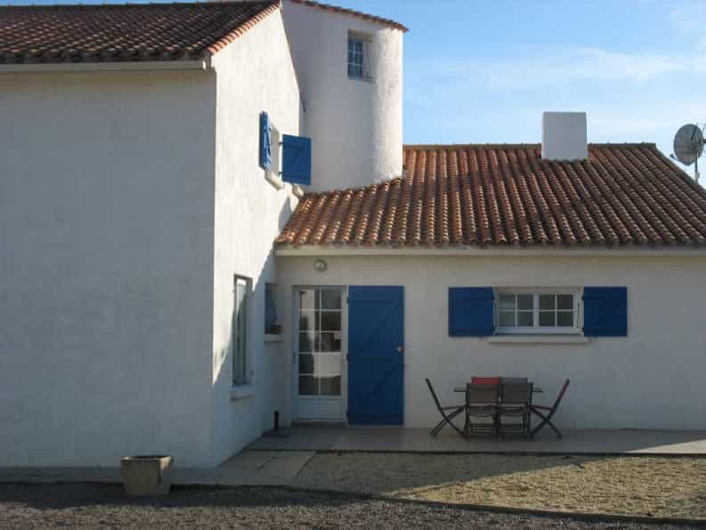 casa en Jardín-sur-Mer, Países del Loira 10098791