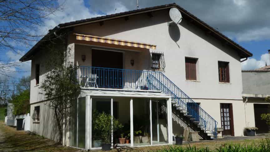 House in Bazas, Aquitaine 10098808